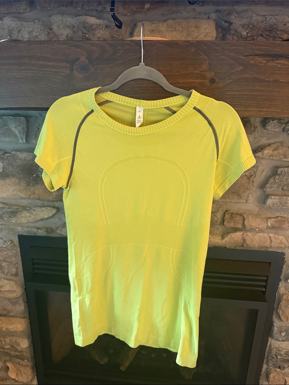 lululemon athletica Short-Sleeve Active Tee - Neon Yellow green